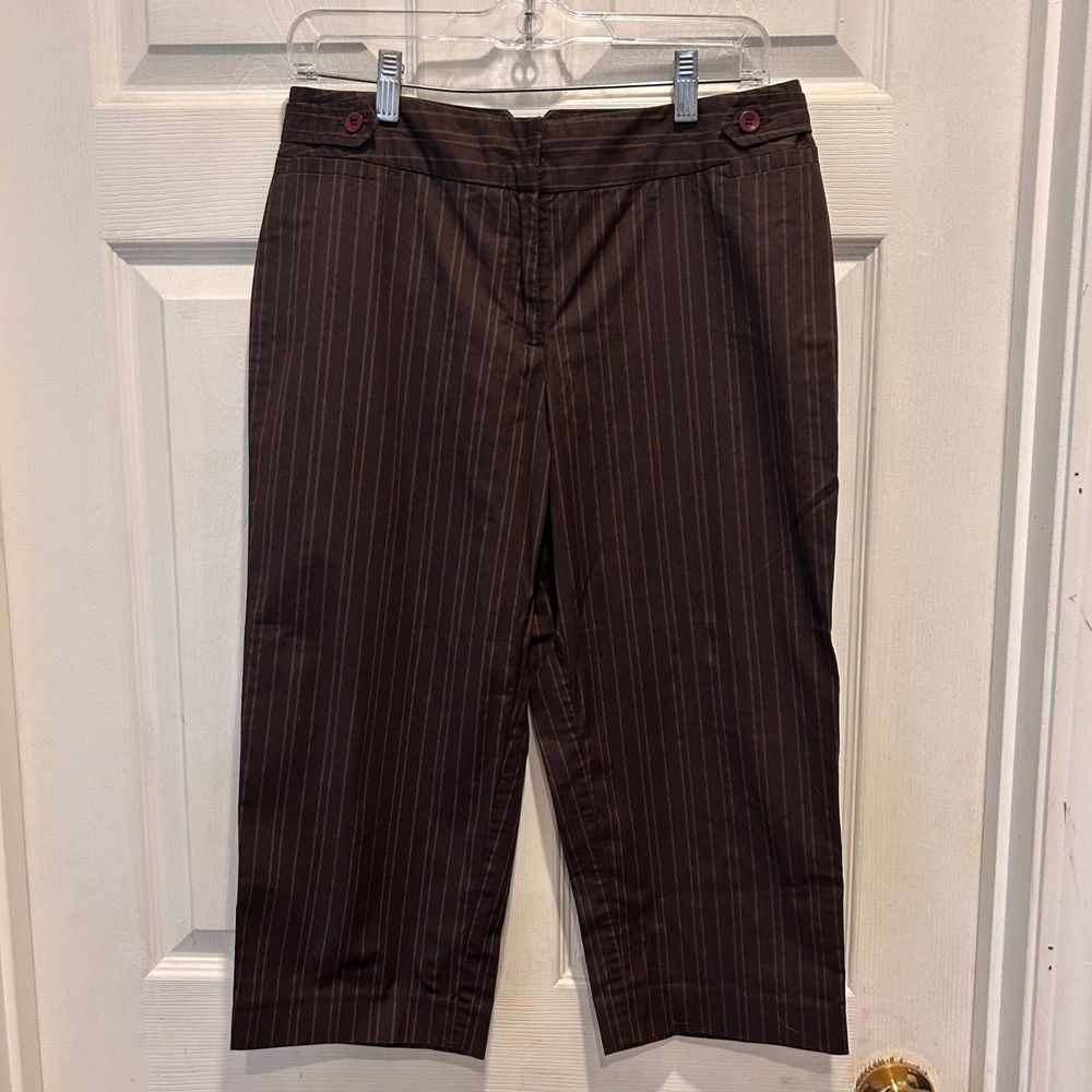 Nine & Co by Nine West Women's Size‎ 6 Brown Pinstripe Capri Cropped Pants